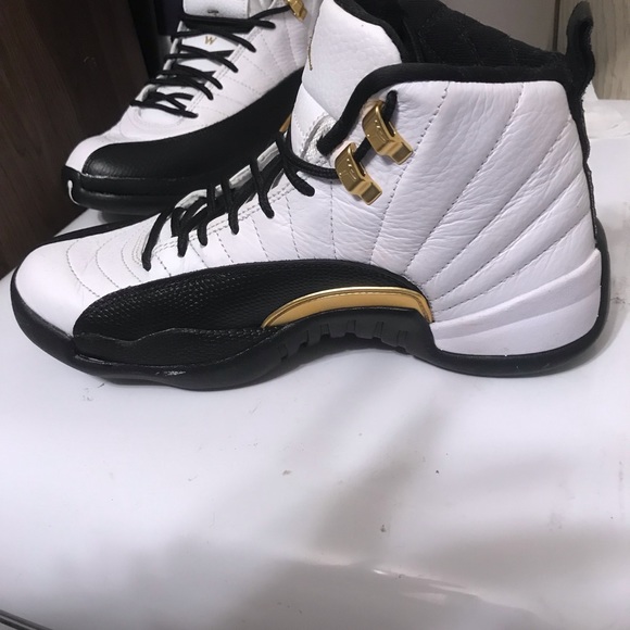 Color-black,white,gold - Picture 5 of 11